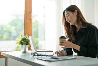 woman-coffee-inside-image-2-1100-740-35