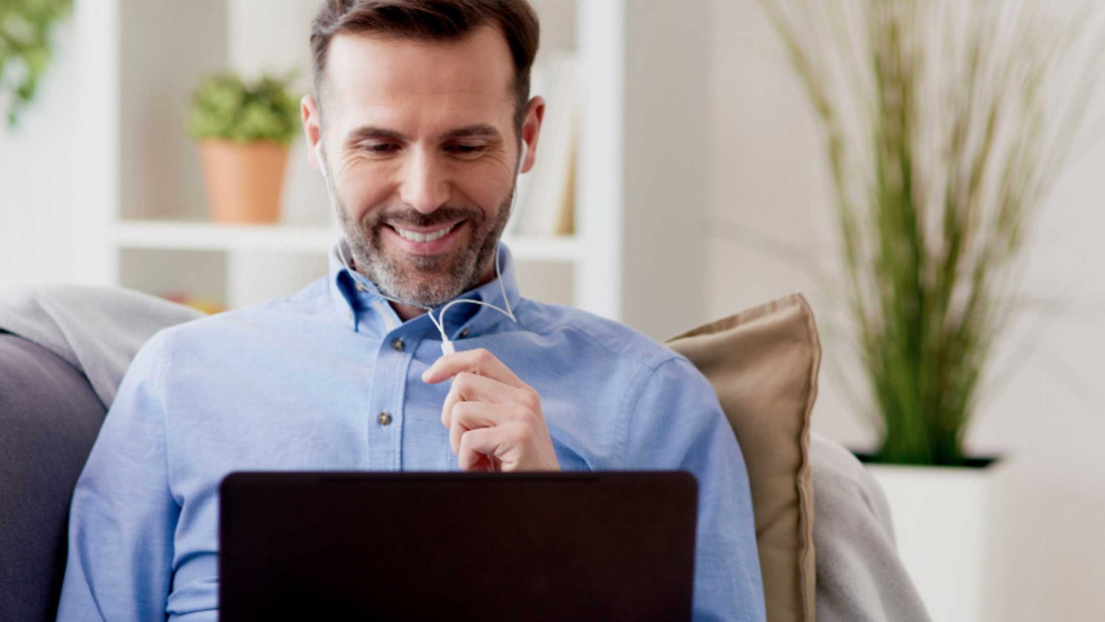 Learn about the benefits of a Vendor Management System.87.1