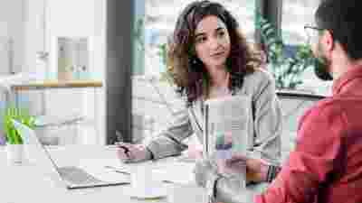 meeting-with-client-conexis-vms-customer-care-card-400-225-9